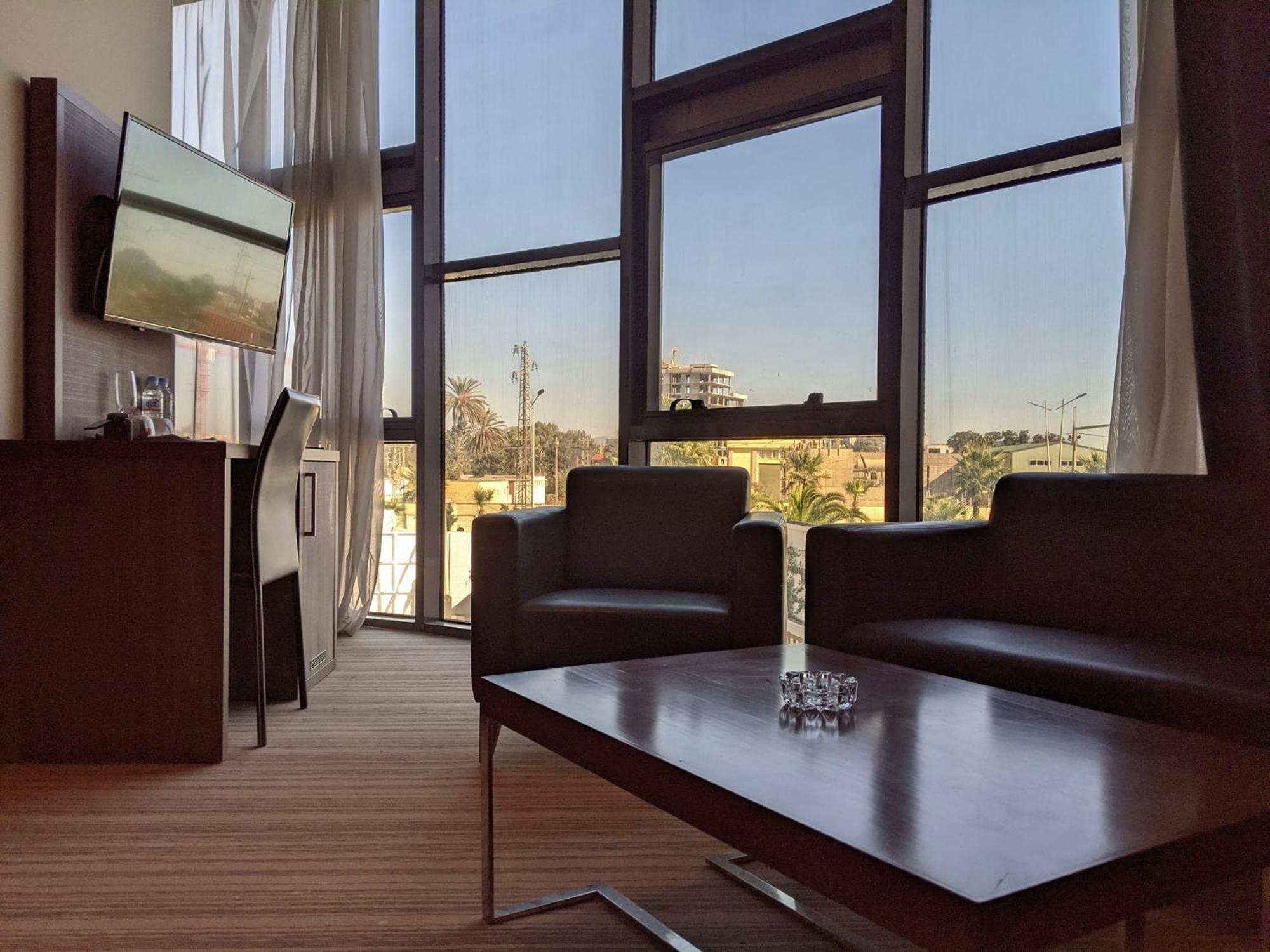 Le Zenith Hotel Vahran Dış mekan fotoğraf