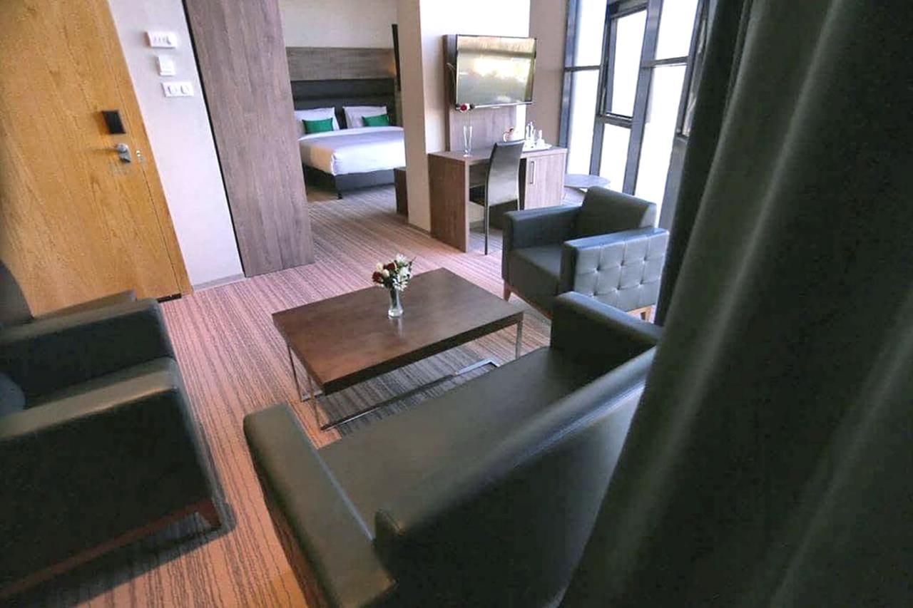 Le Zenith Hotel Vahran Dış mekan fotoğraf