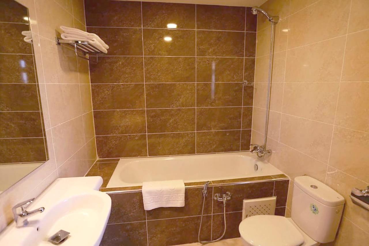 Le Zenith Hotel Vahran Dış mekan fotoğraf